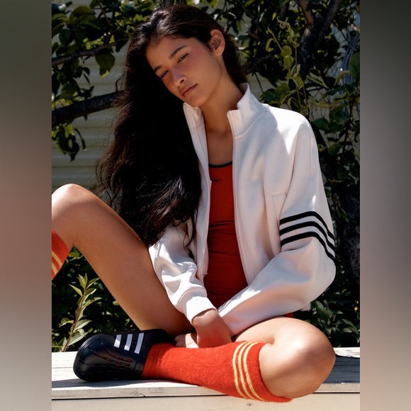 Adidas Originals Women's Adicolor Neuclassics Track Jacket - Picture 1 of 9